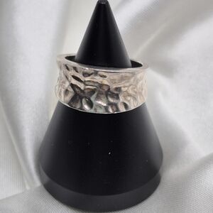 Textured/Hammered Design On Sleek STERLING Silver Ring Size 6.5